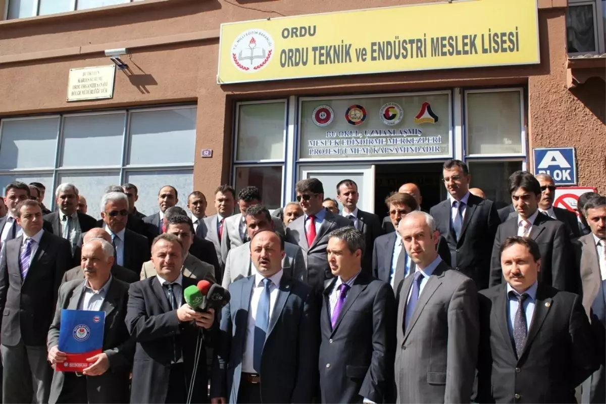 Ordu\'da İlk Dersler Boş Geçti