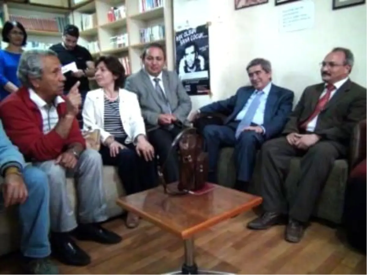 Öymen: Türkiye'de Rejim Değişikliği Tehlikesi Var