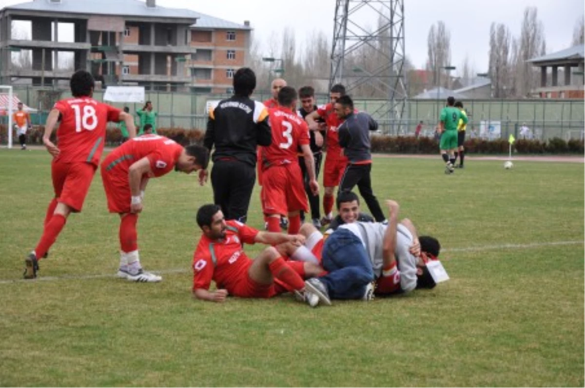 Yeni Diyadin Belediye Spor Bal Liginde