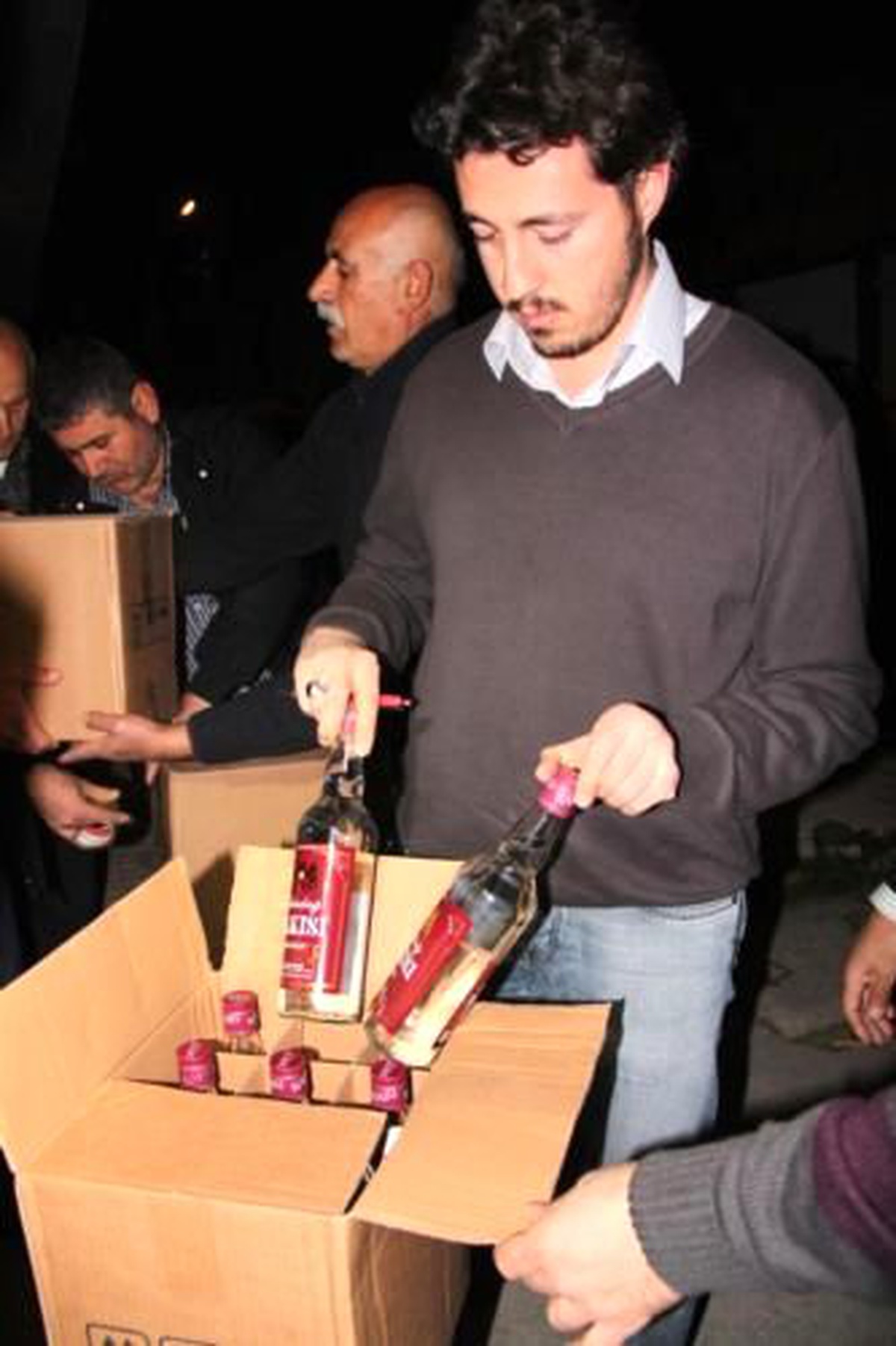 Zonguldak\'ta Sahte Rakı İmalatına 2 Gözaltı