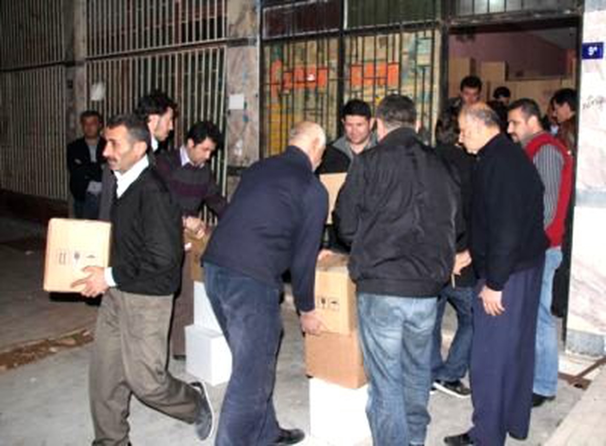 Zonguldak\'ta Sahte Rakı Operasyonu