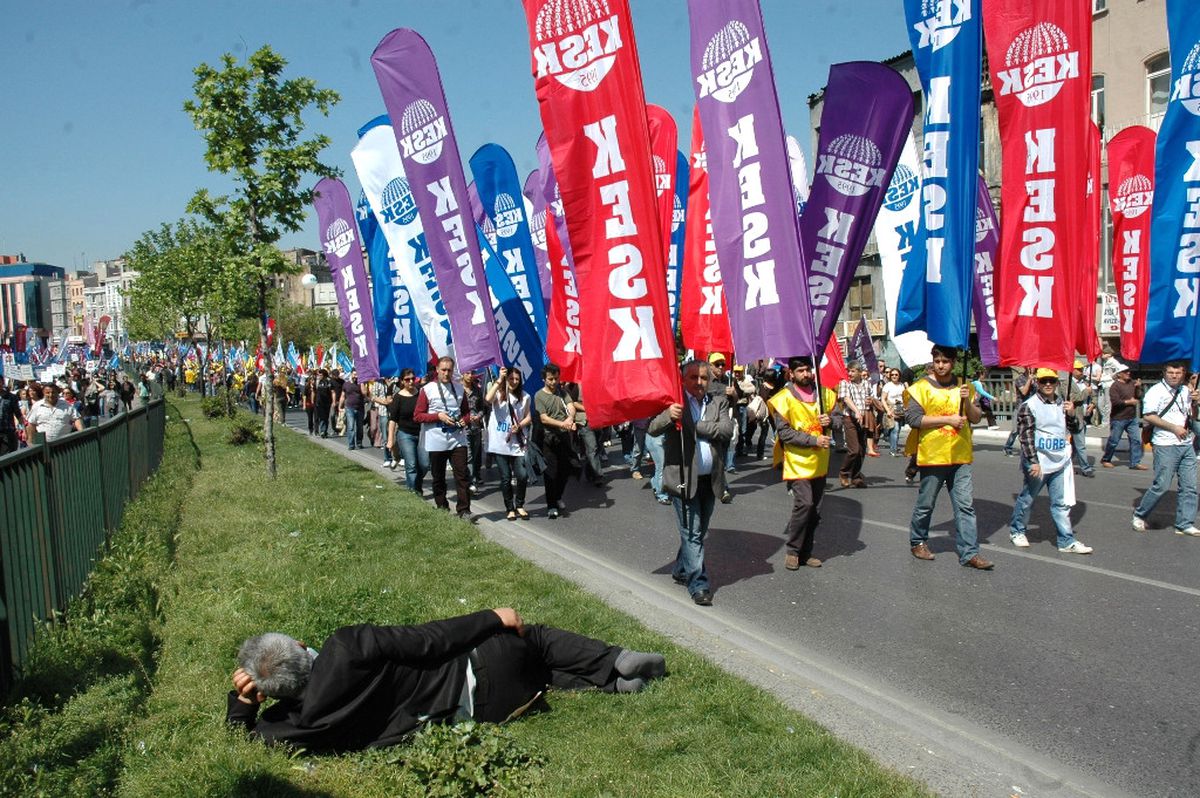 \'1 Mayıs Gelmiş Neyime\'