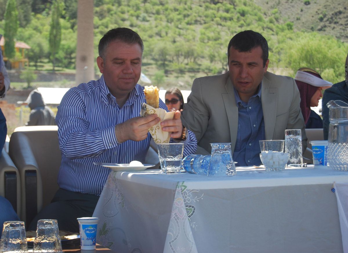 AK Parti Bahar Bayramını Kutladı