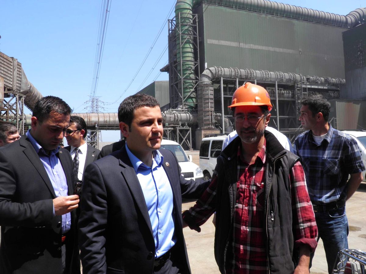 AK Parti Çanakkale Milletvekili İsmail Kaşdemir 1 Mayıs\'ı İçdaş İşçileri ile Kutladı