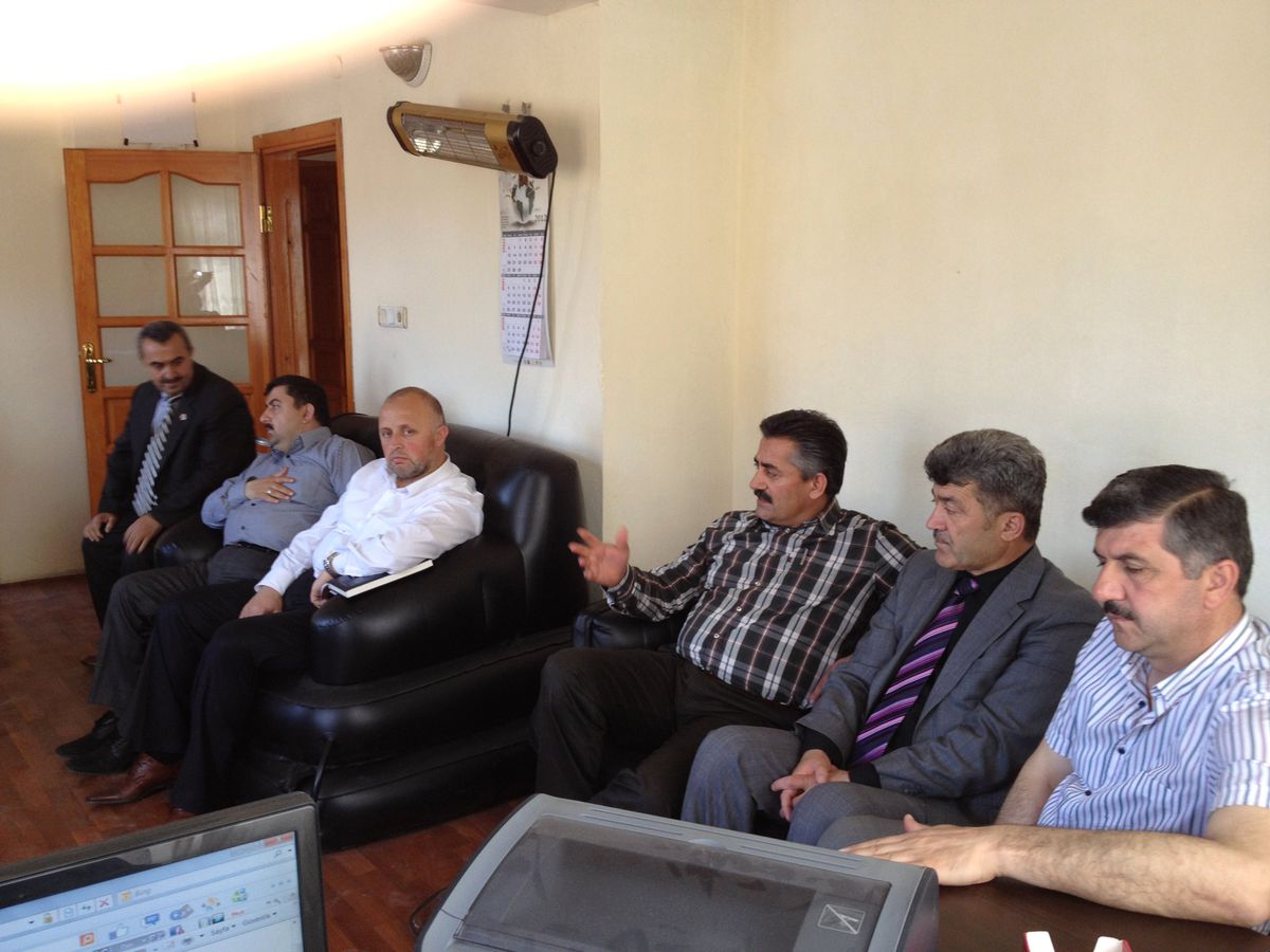 AK Parti Düzce İl Başkan Adayı Kaşıkoğlu İlçeleri Geziyor