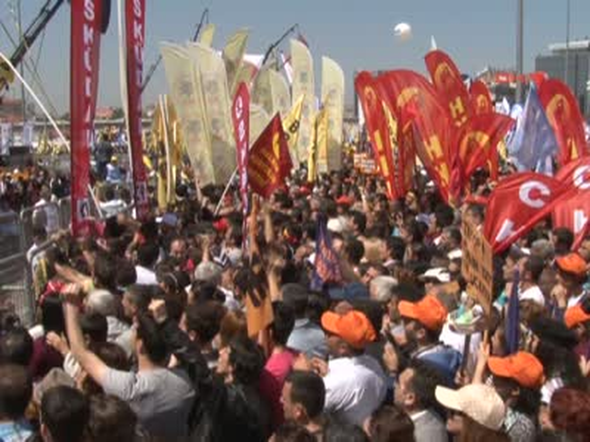 Aktüel 2 Taksim Meydanı\'nda 1 Mayıs Kutlamaları