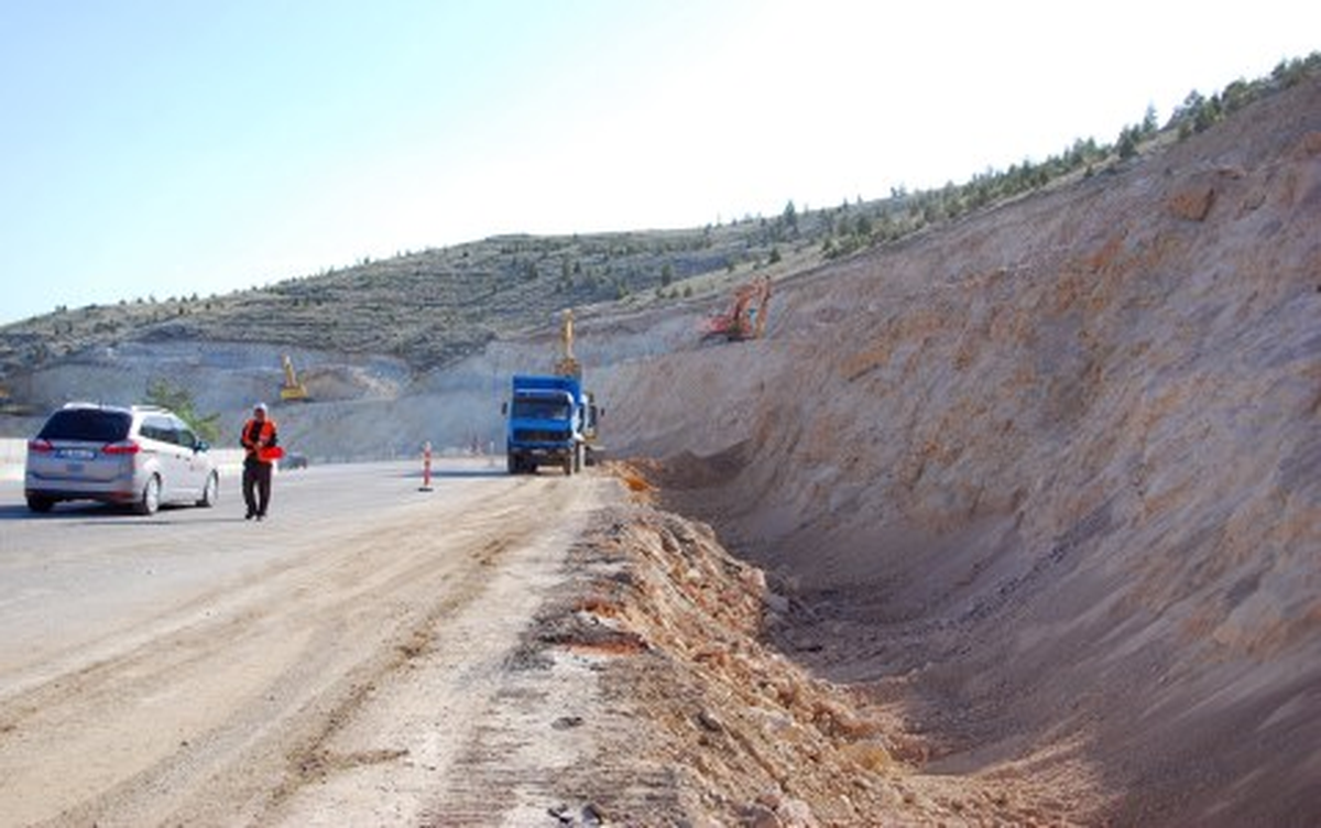 Akyokuş\'ta Düzenleme Çalışması Yapılıyor