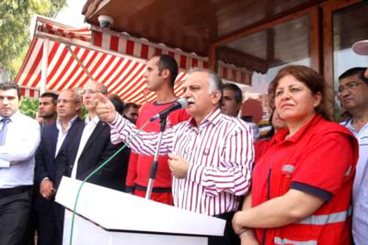 Başkan Karabağ, 1 Mayıs\'ı İşçileriyle Kutladı