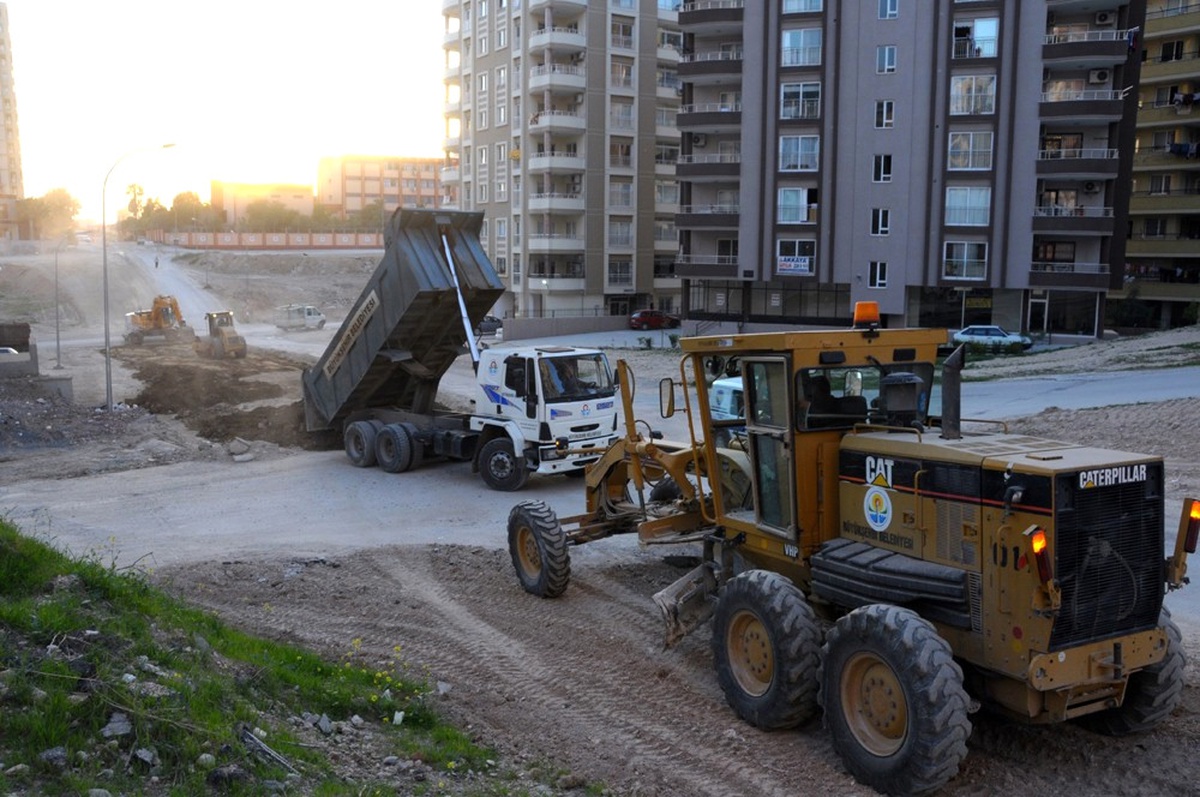 Büyükşehir'den 102 Noktada 102 Hizmet