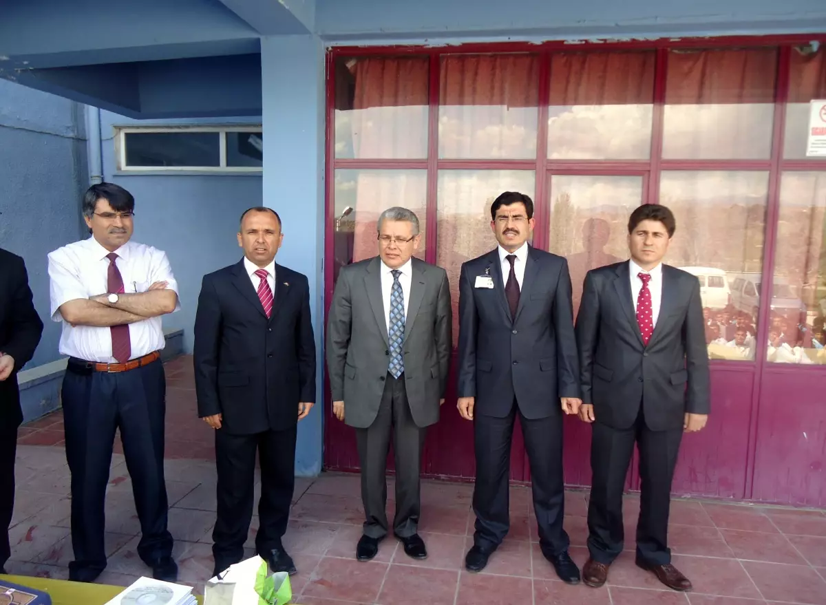 Gediz Teknik ve Endüstri Meslek Lisesi\'nde Hz. Muhammed\'in Hayatını Anlatan Sunum Yarışması