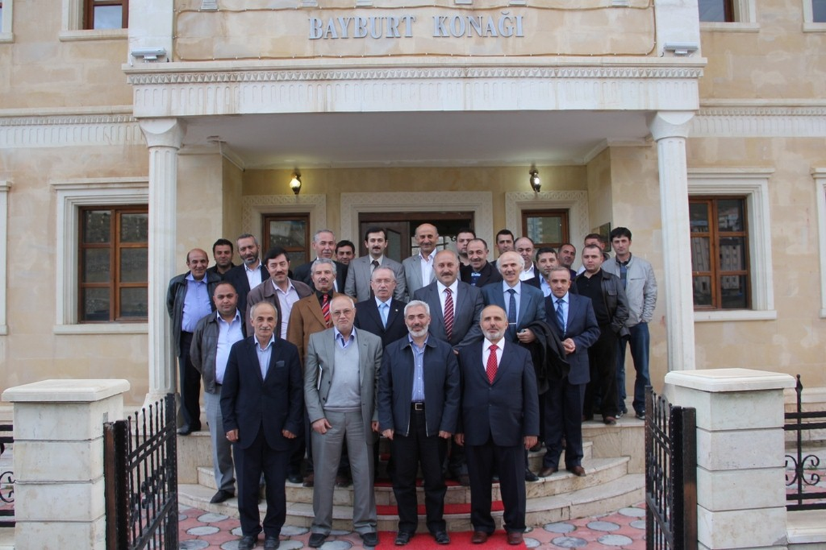 İnfak Vakfı Yöneticileriyle Yemekte Bir Araya Gelen Belediye Başkanından Birlik Çağrısı