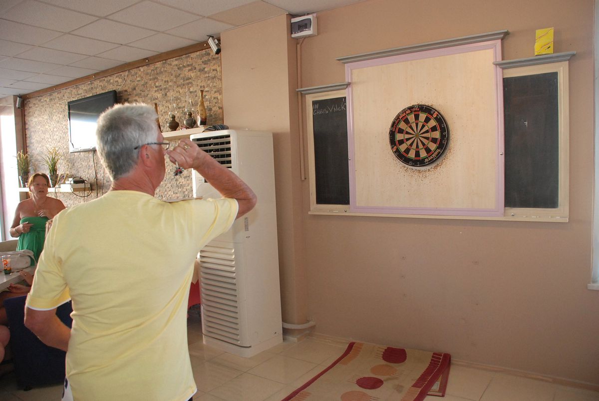 İngilizler Dart Turnuvasında Stres Attı