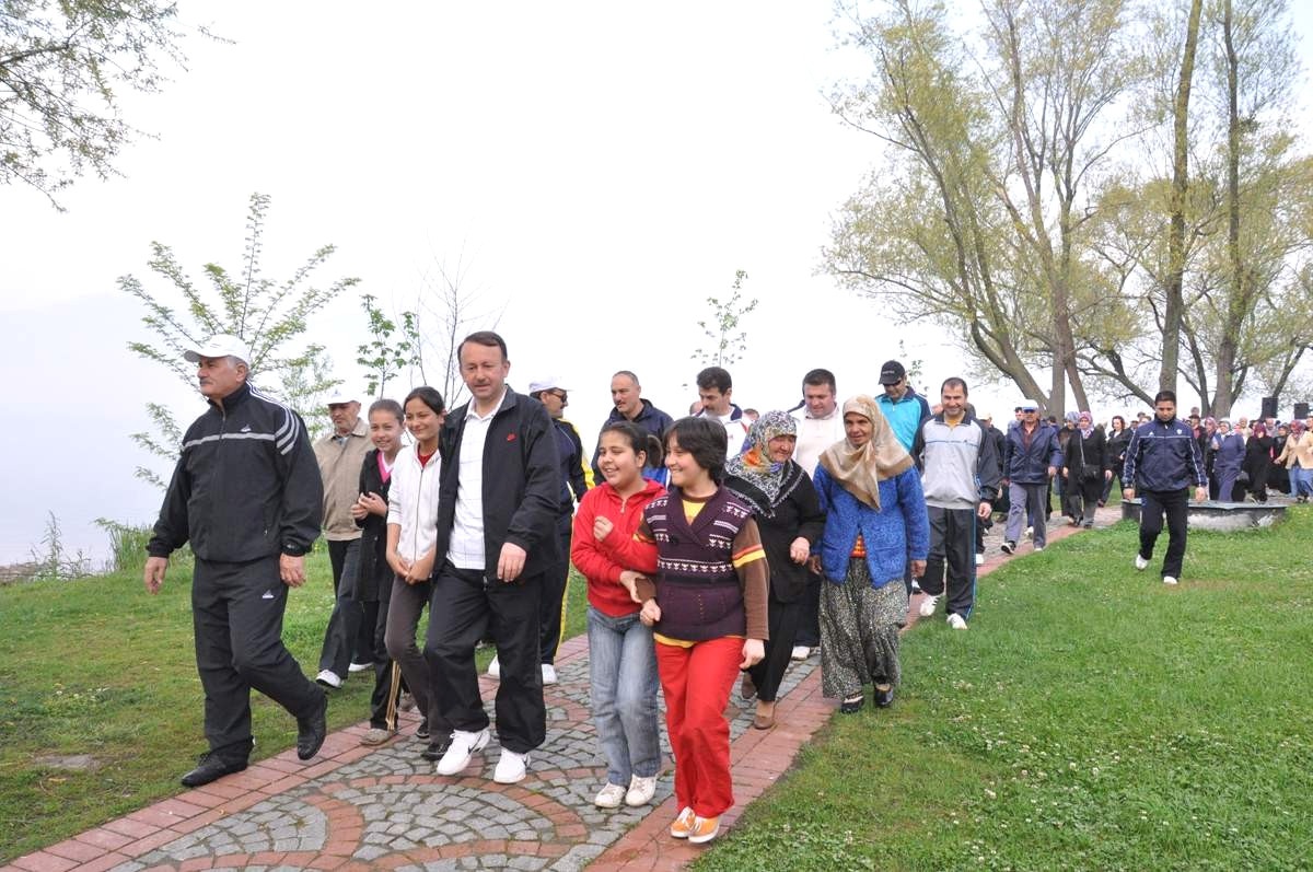 Kartepe\'de "Cumartesi Yürüyüşleri" Başlıyor