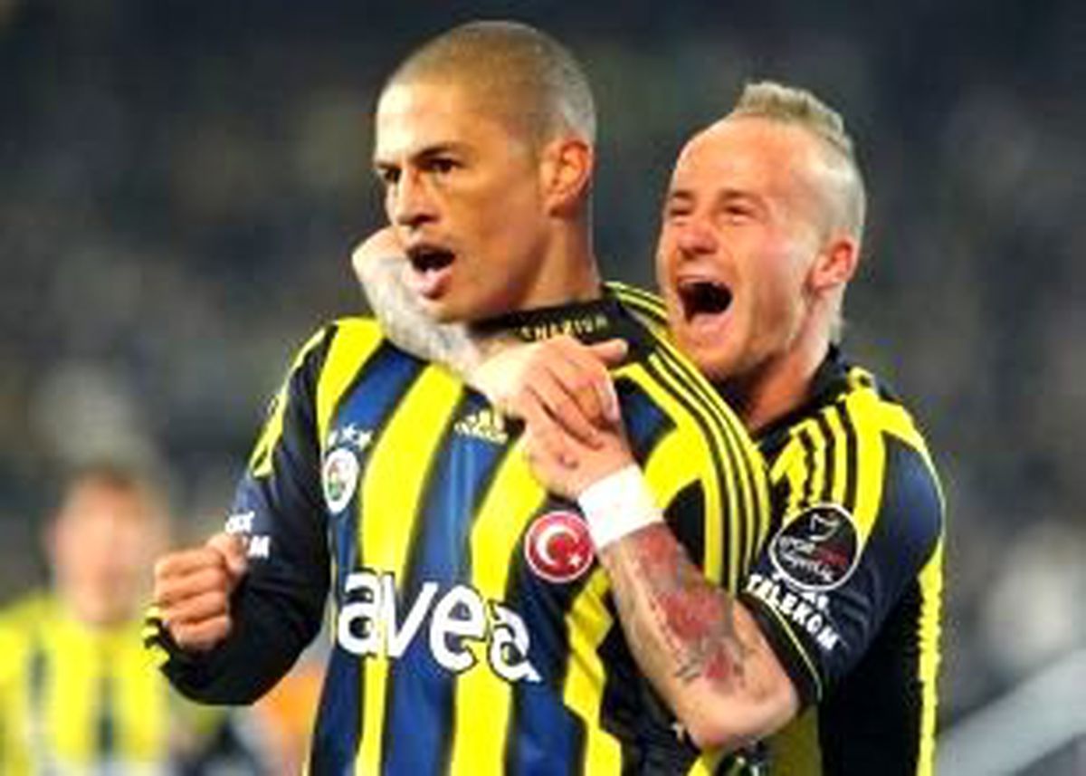 Kocaman, Alex'i G.saray'a Hazırlıyor!