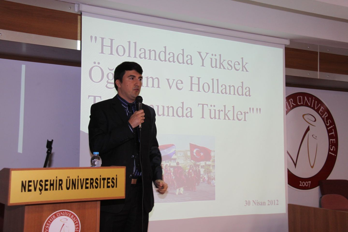 Neü'de 'Hollanda'da Yüksek Öğretim ve Hollanda Toplumunda Türkler' Konulu Konferans