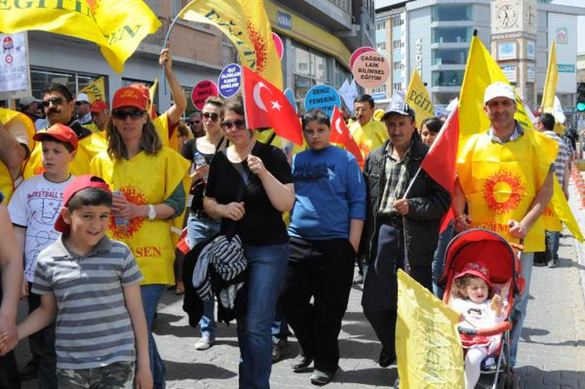 Nevşehir\'de 1 Mayıs Coşkusu