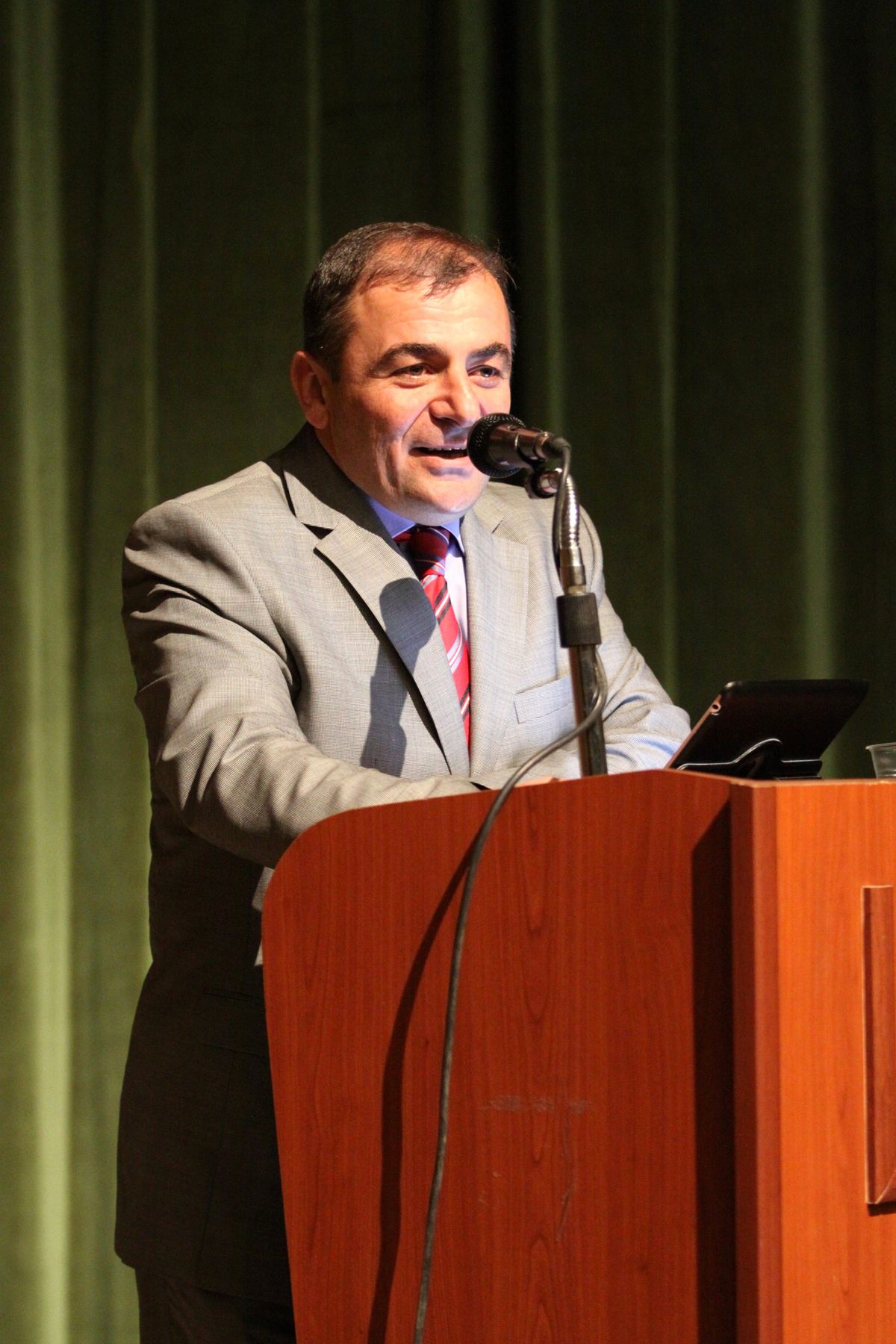 Prof. Dr. Altaş;