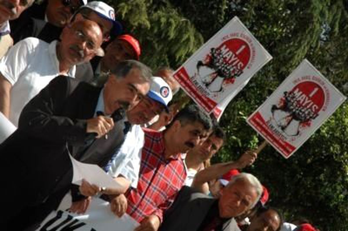 Sivas\'ta 1 Mayıs\'a Coşkulu Kutlama