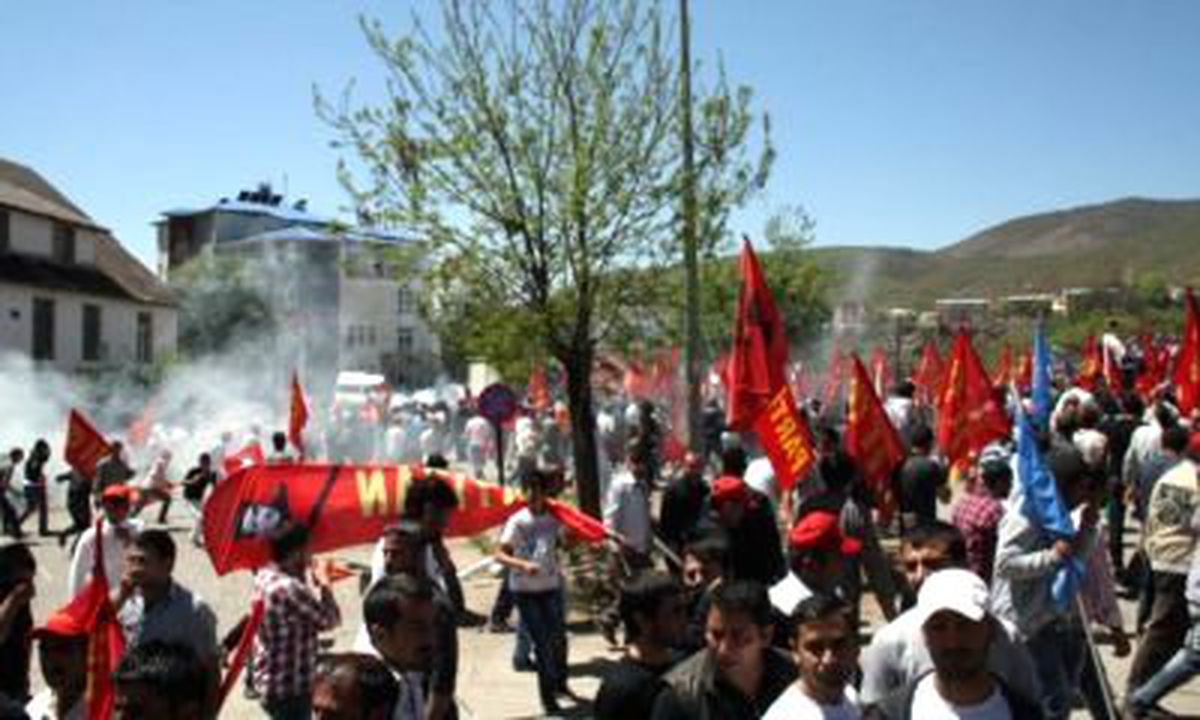 Tunceli\'de 1 Mayıs Kutlamalarında Gerginlik Çıktı