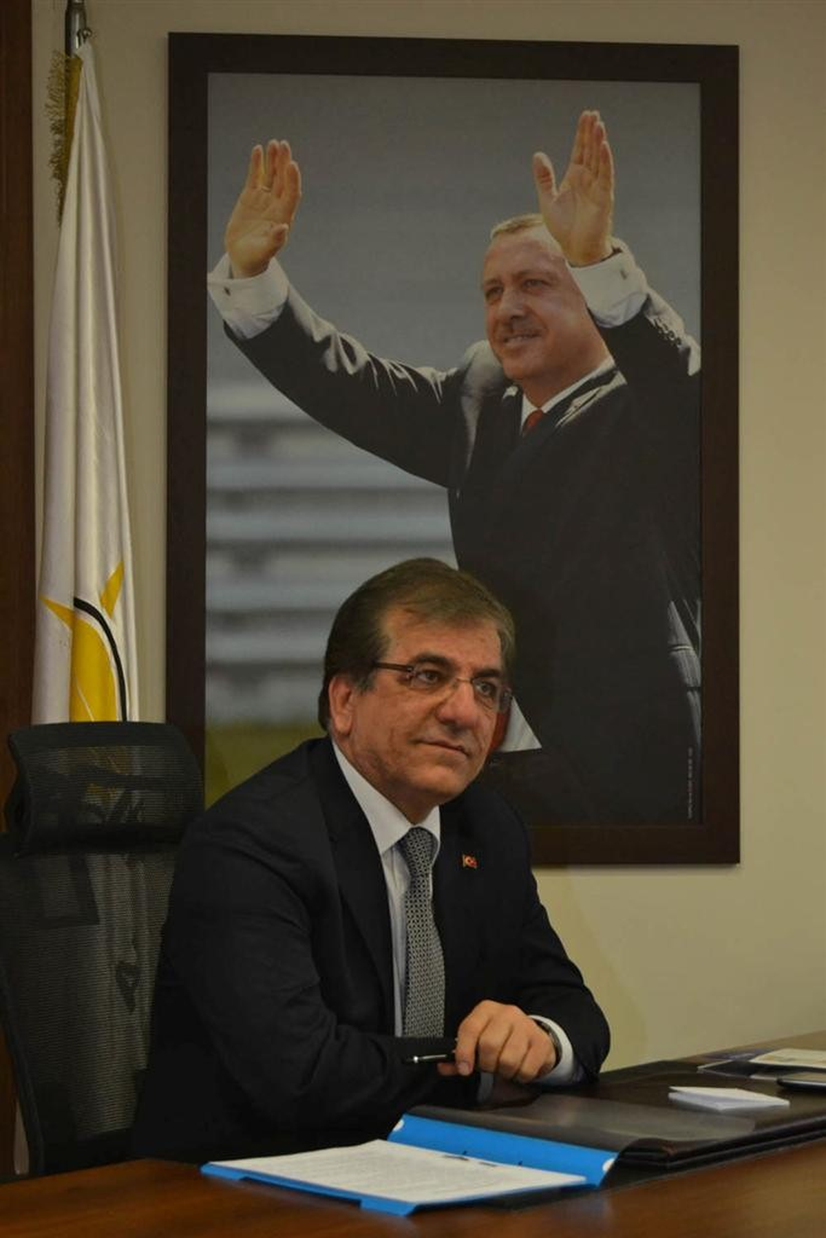 Yalçın 1 Mayıs Emek ve Dayanışma Günü\'nü Kutladı