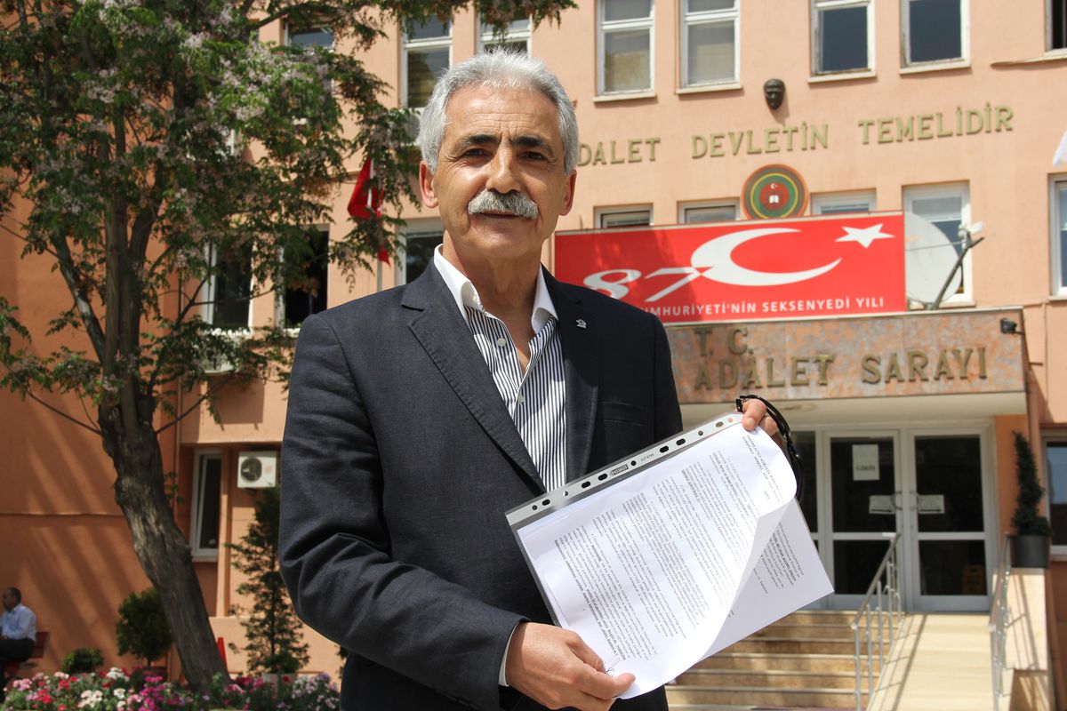 12 Eylül Döneminde Sıkıyönetim Cezaevi Tutukevi ve Gözetim Müdürlüğü Yapan Bektaş Tufan Güneş,...