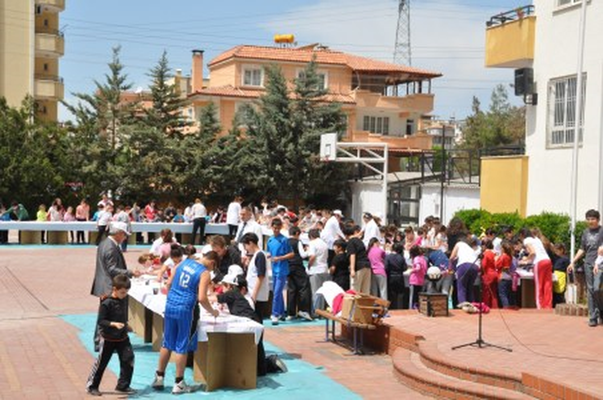 600 GKV\' linin Canlı Performans Resim Kardeşliği