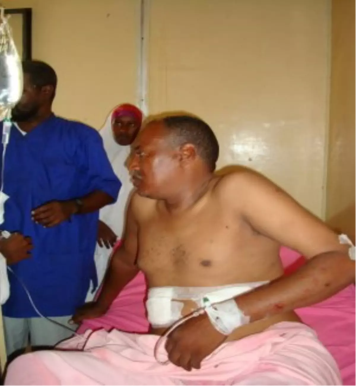 Ağır Yaralı Gazeteciye İHH Sahip Çıktı