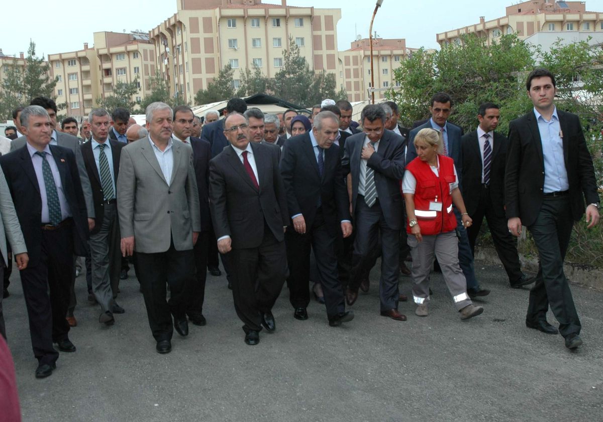 AK Parti İl Başkanı Uzer'den Çadır Kente Ziyaret
