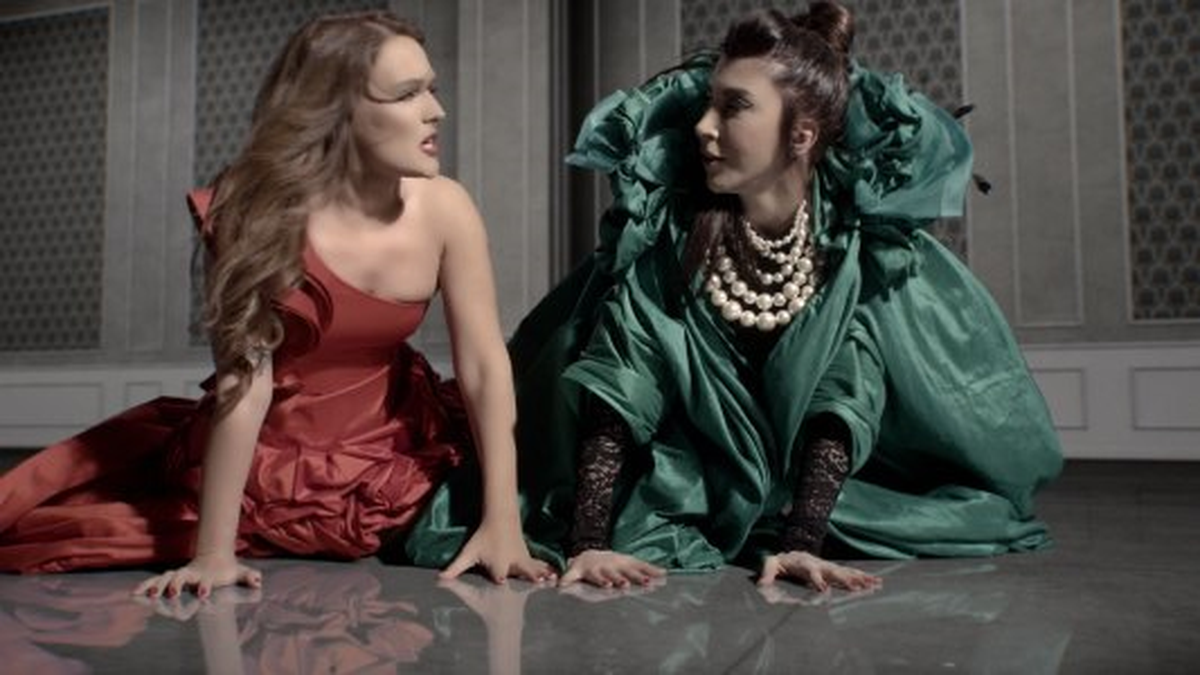 Akalın ve Yener'in 'meşhur' Kıyafetleri Morhipo'da