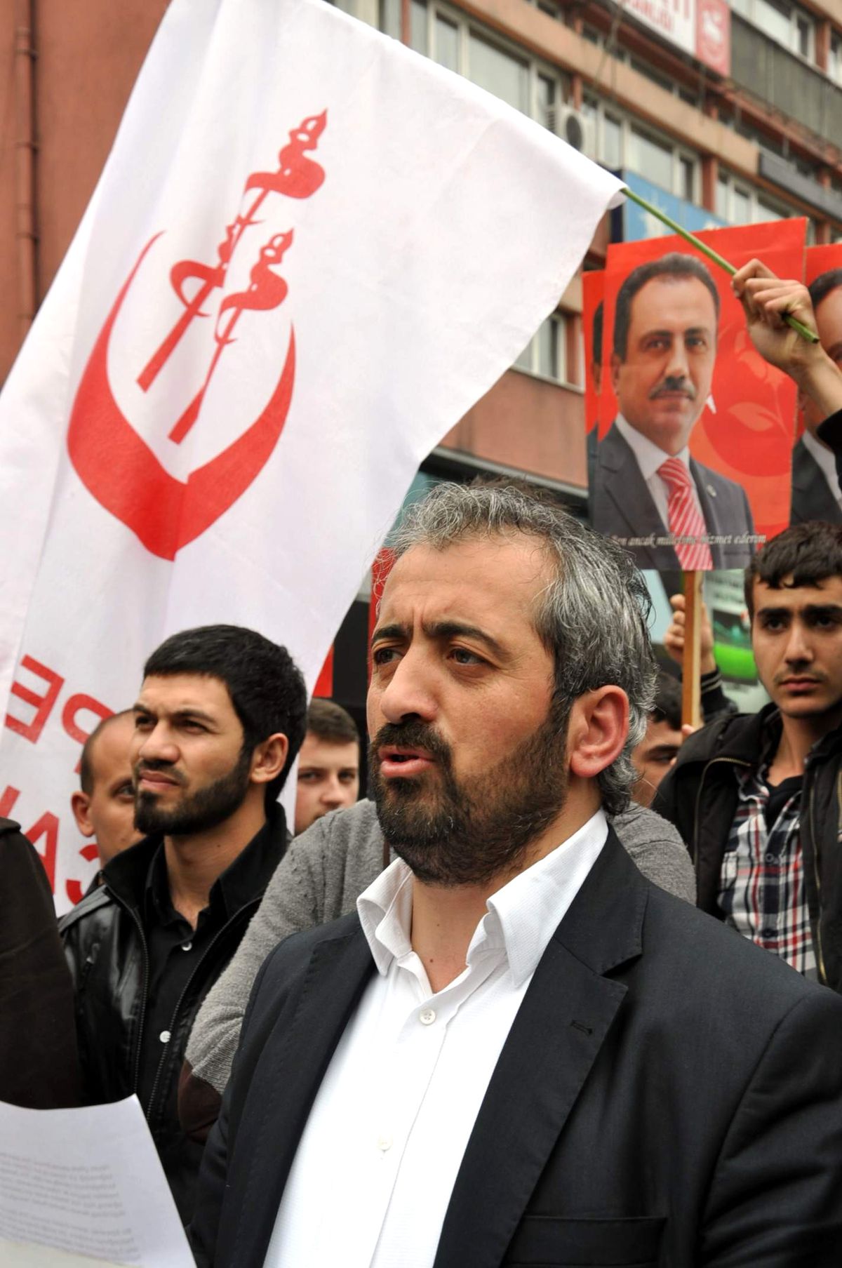 Alperen Ocakların\'dan, BBP Genel Başkanı Yazıcıoğlu\'nun Katillerinin Bulunması İçin Eylem