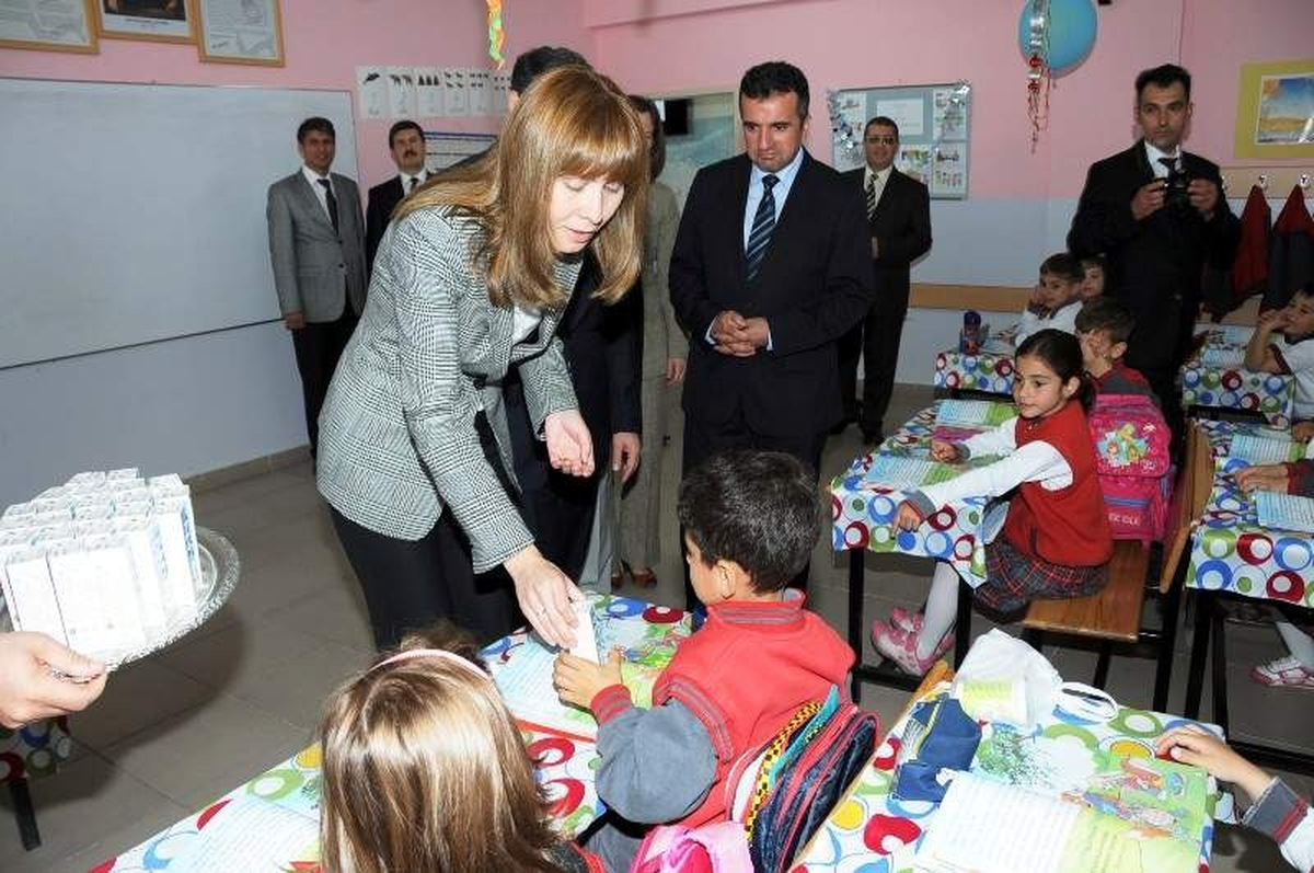 Balıkesir\'de Süt Uygulaması Sorunsuz Başladı
