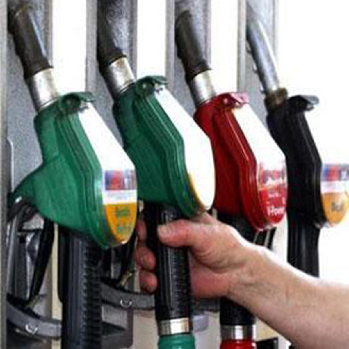 Benzine İndirim Geldi