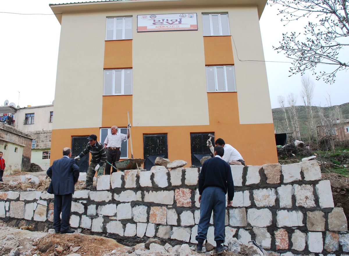 Bitlis\'te Alt Yapı Çalışması