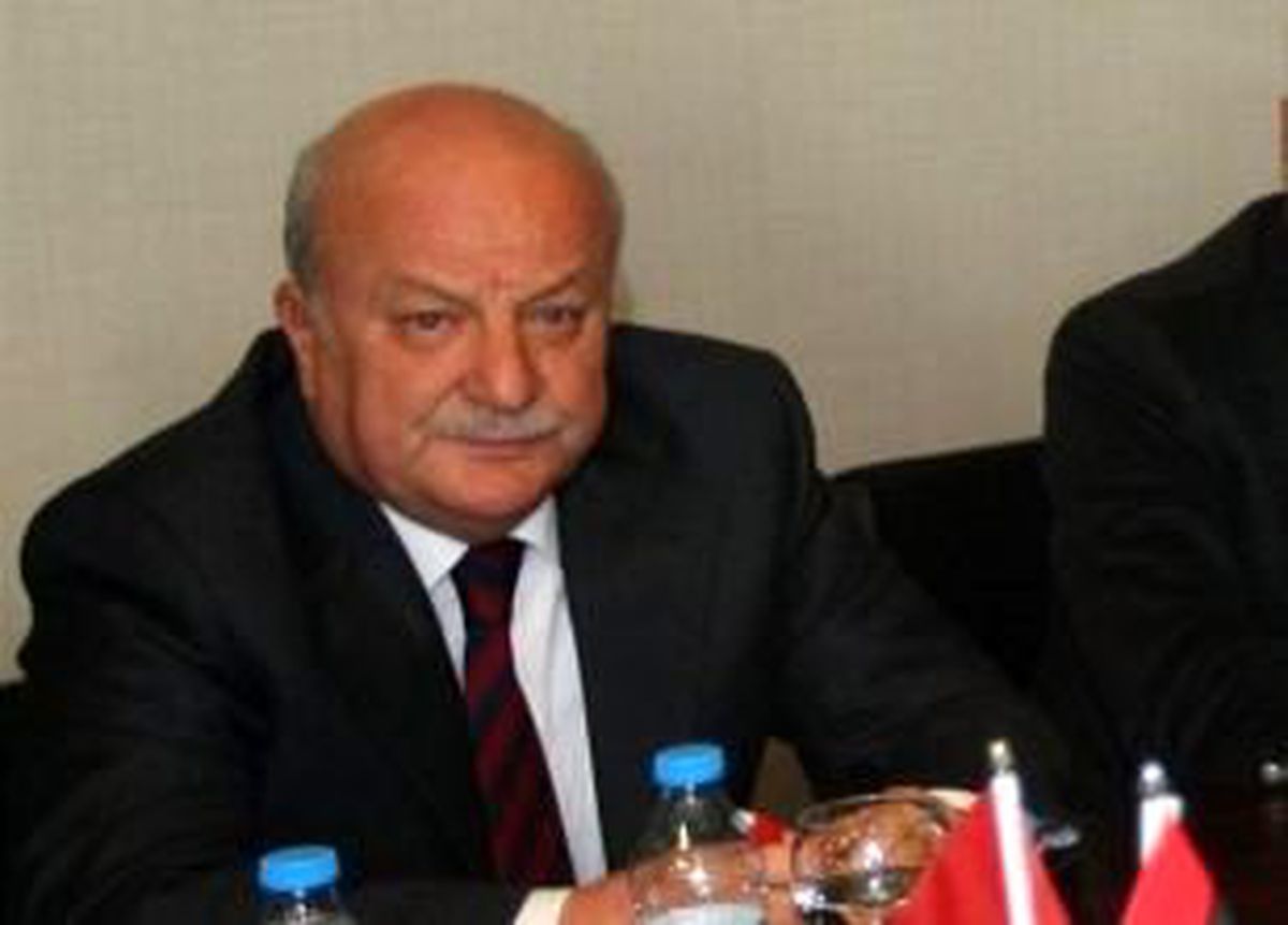Demirören\'i Devirme Plandı!