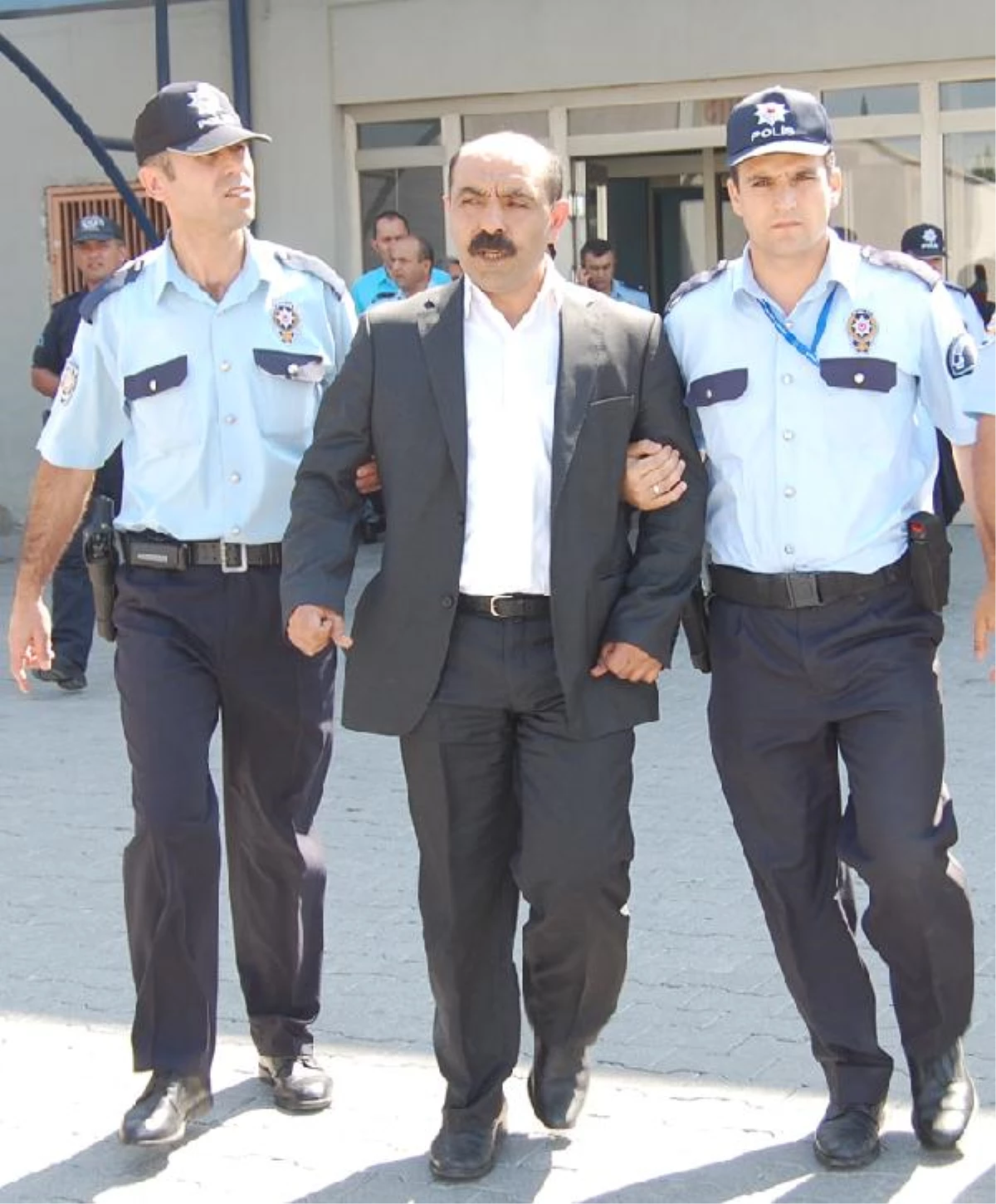 Dhkp/c\'den Tutuklananlarda, Eski Adalet Bakanı Türk\'e Suikast Bağlantısı