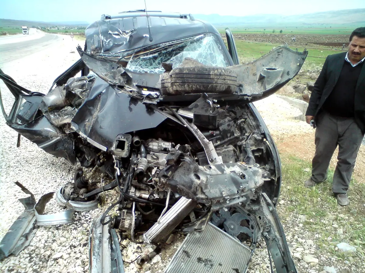 Gaziantep'te Trafik Kazası: 2 Yaralı