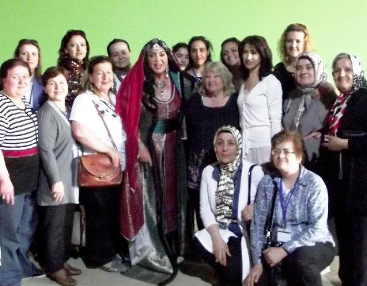 Kadınlardan Türkan Şoray'ı Görme Çabası