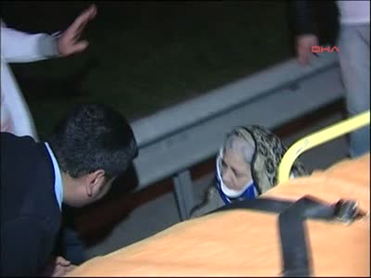 Kaza Yapan Araçlara Kamyonet Çarptı