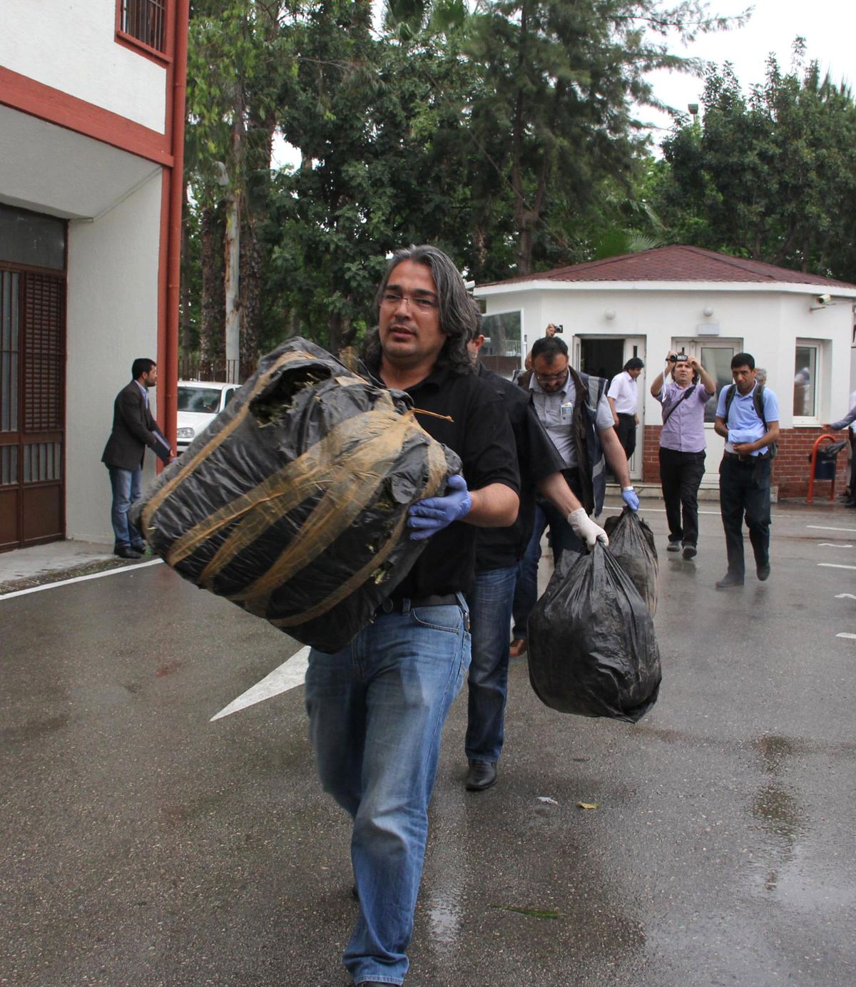 Mersin\'de 75 Kilo Esrar Ele Geçirildi
