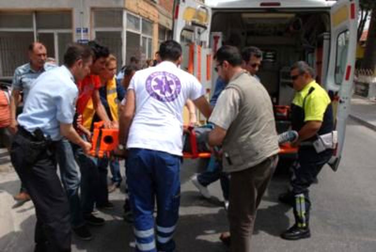Okuldan Çıktı, Otomobil Çarptı