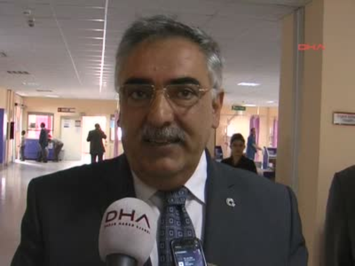 Sivas\'ta Öğrenciler Sütten Zehirlendi )