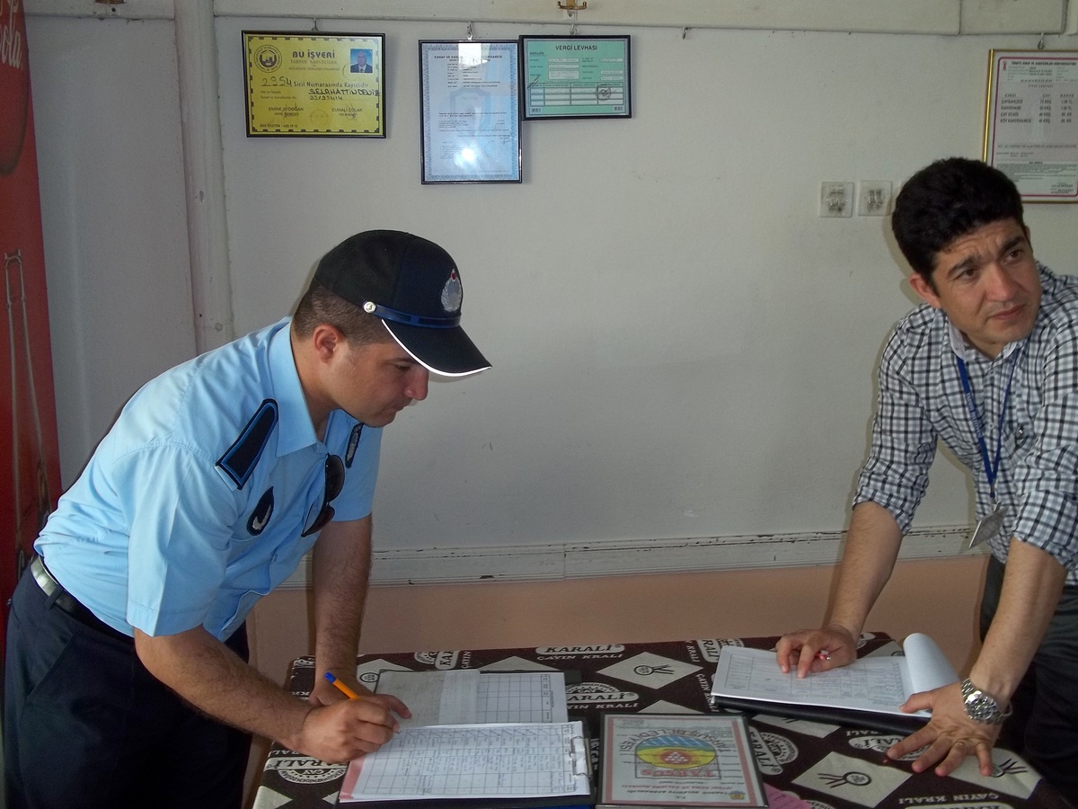 Tarsus Belediyesi\'nden Kahvehanelere Denetim