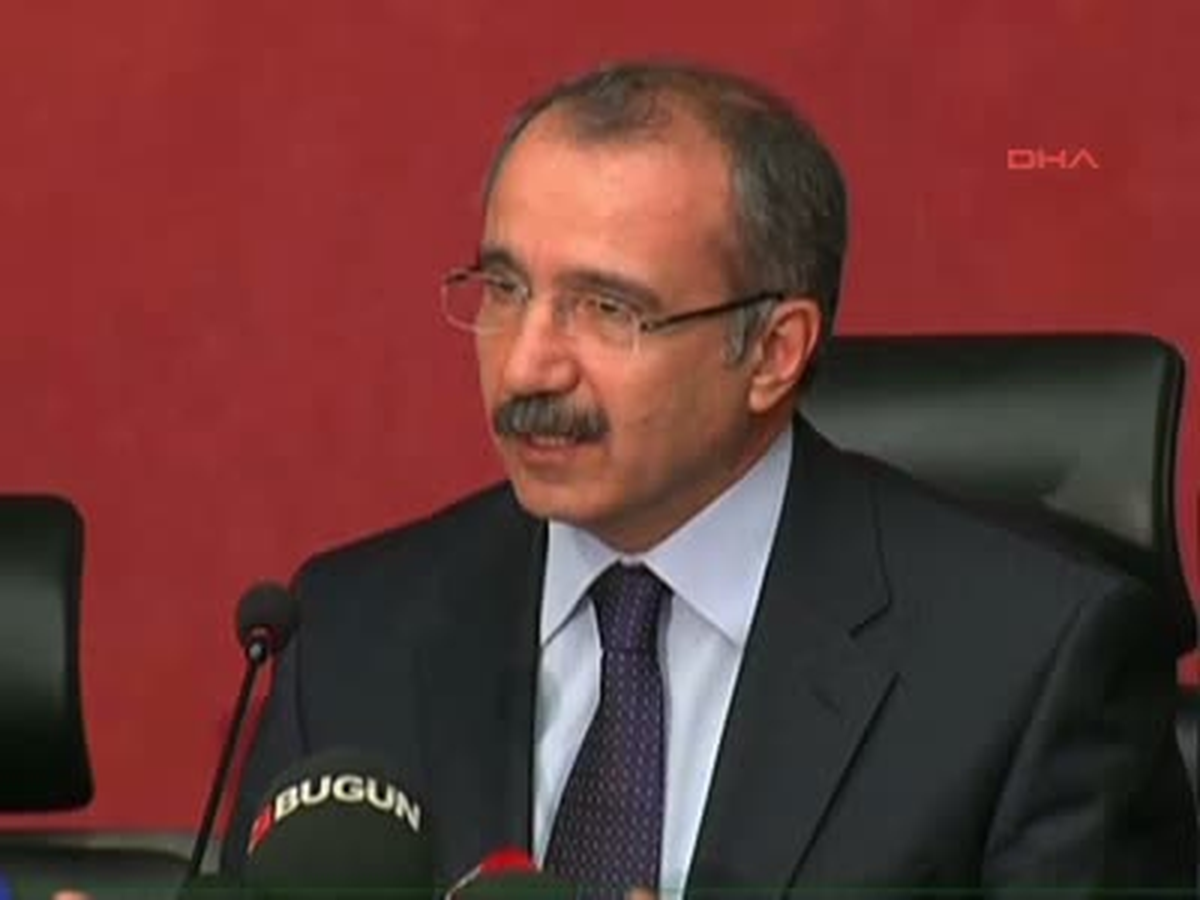 2 Bakan Dinçer : Süt Dağıtma Programını Israrla Devam Ettireceğiz