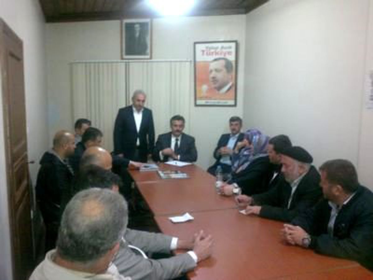 AK Parti Düzce İl Başkan Adayı Kaşıkoğlu Akçakoca'da Temaslarda Bulunuyor