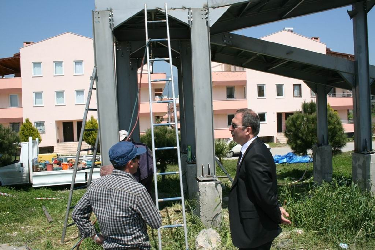 Akçay\'ın Üst Geçidi Kısa Zamanda Hizmete Girecek