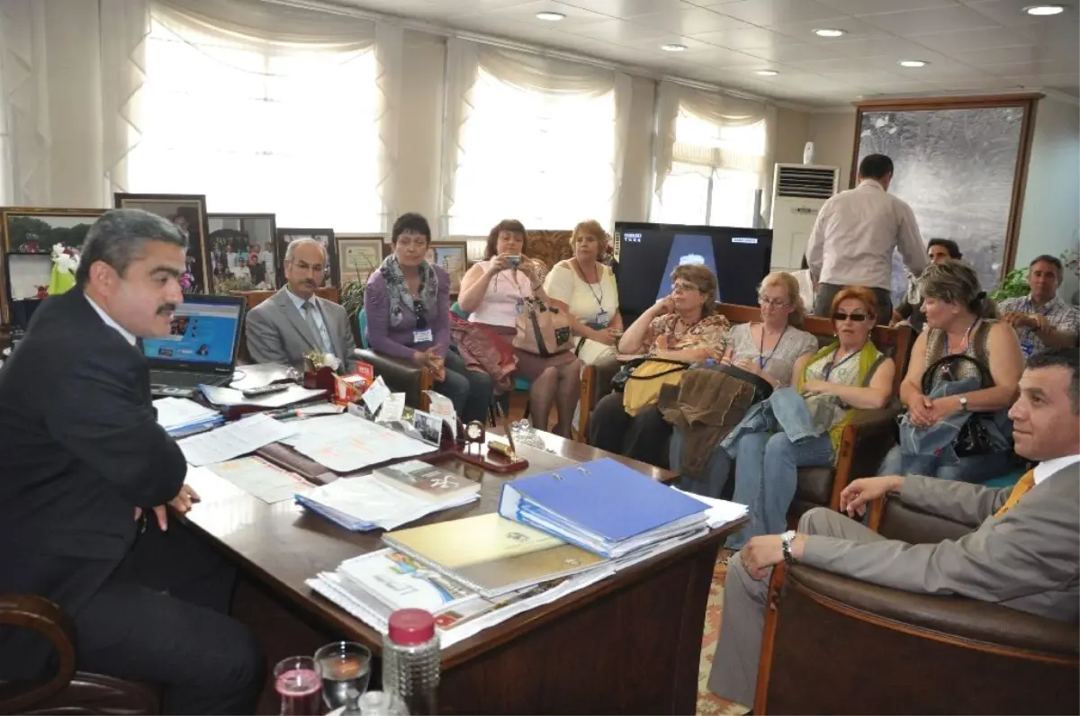 Avrupalı Öğrencilerden Başkan Alıcık\'a Ziyaret