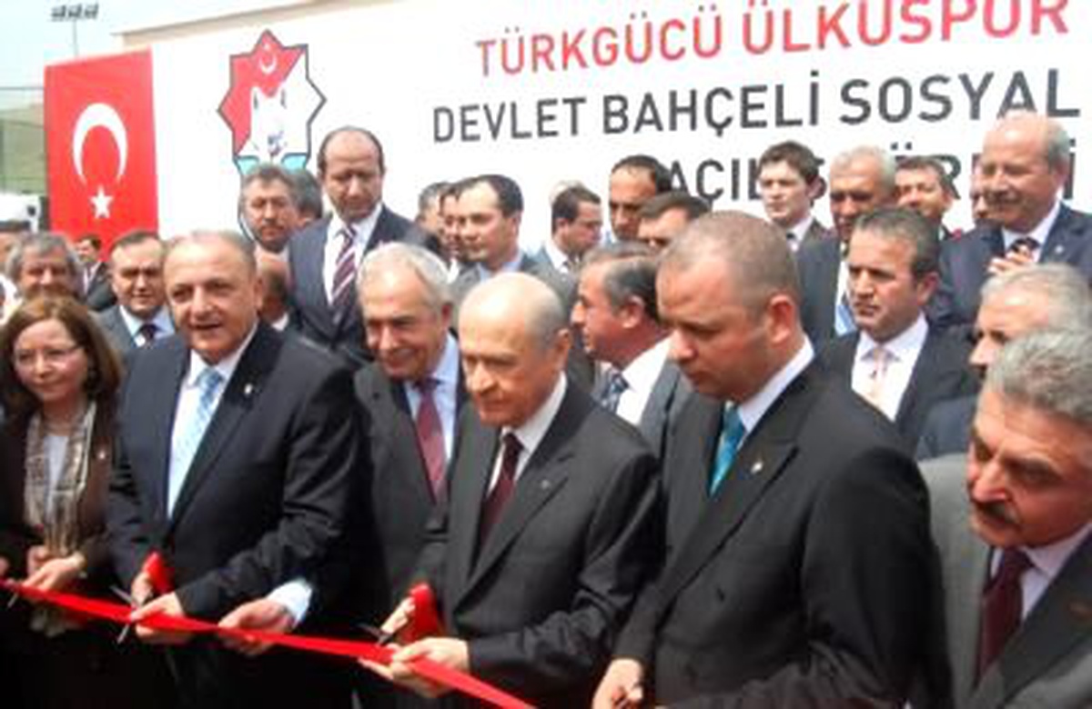 Bahçeli, Adını Taşıyan Spor Tesislerini Hizmete Açtı