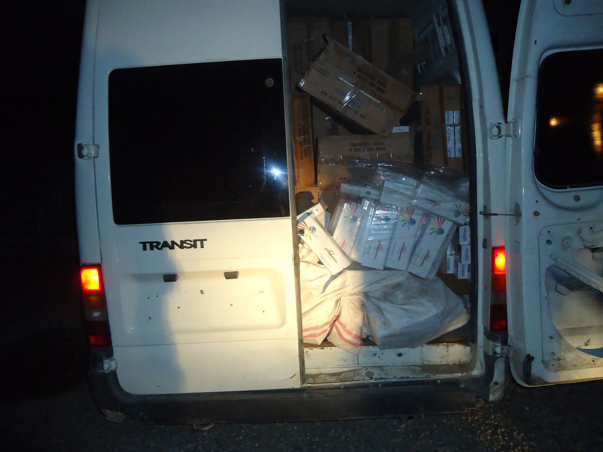 Başkale\'de 54 Bin 700 Paket Kaçak Sigara Ele Geçirildi