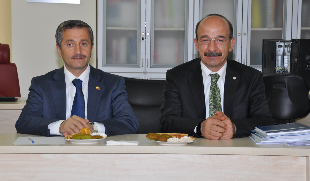 Başkan Tahmazoğlu, Gaziantep Mimarlar Odası\'nı Ziyaret Etti