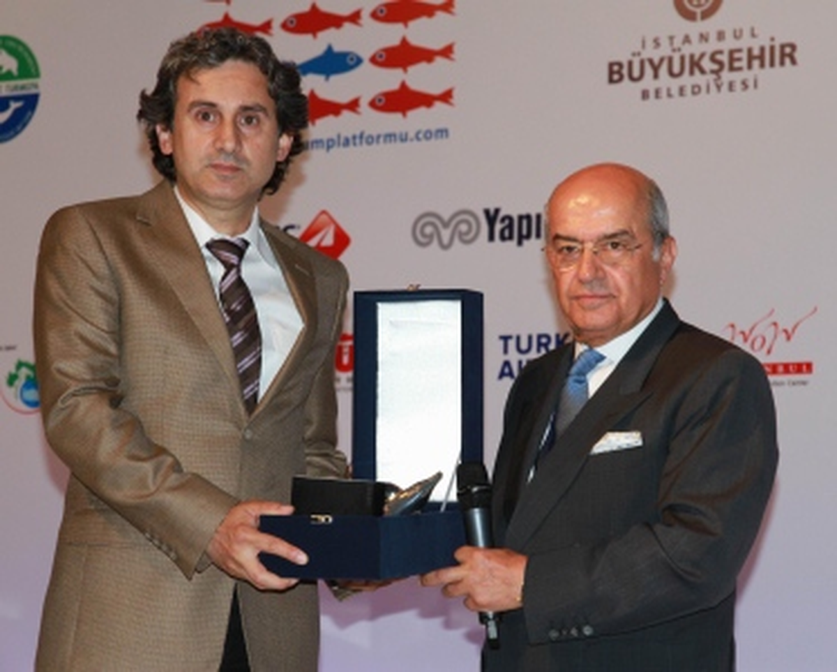 Büyükşehir\'e Mavi Yunus Ödülü Verildi
